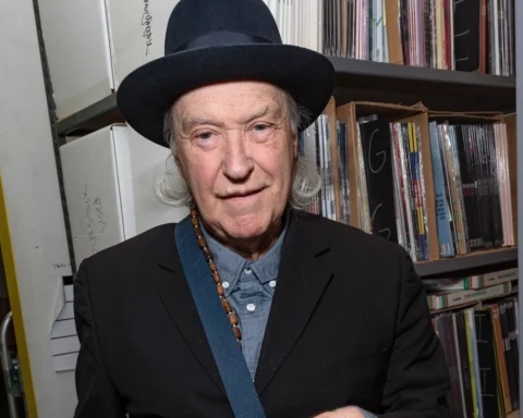 Dave Davies de The Kinks en Rough Trade, Nueva York, 2023