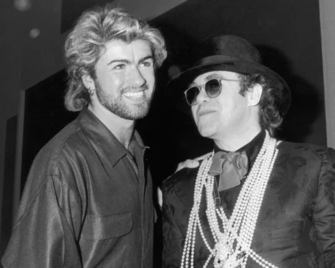 Elton John y George Michael en 1985