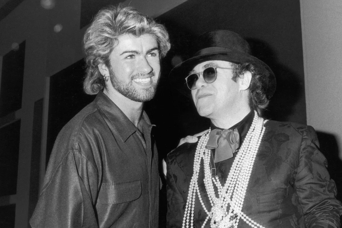 Elton John y George Michael en 1985