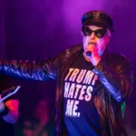 Jello Biafra interpreta con Ministry en The Warfield, el 27 de febrero de 2024, en San Francisco, California.
