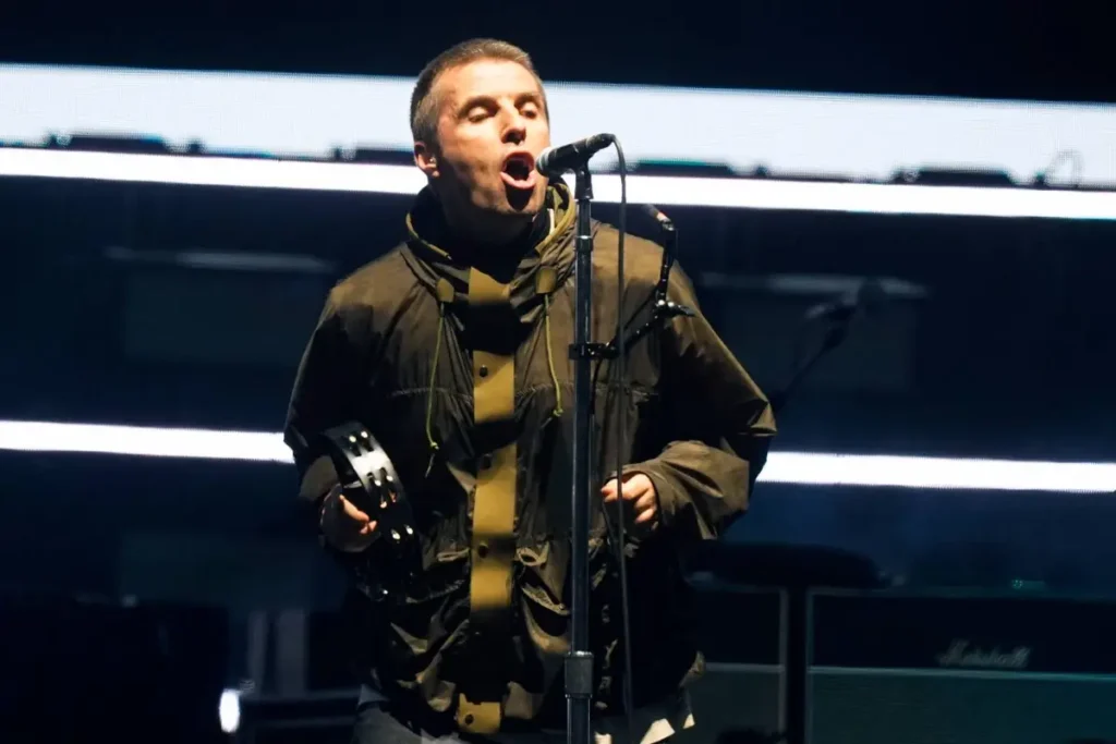 Liam Gallagher sobre el escenario