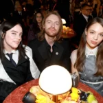 Billie Eilish, Finneas O'Connell y Claudia Sulewski