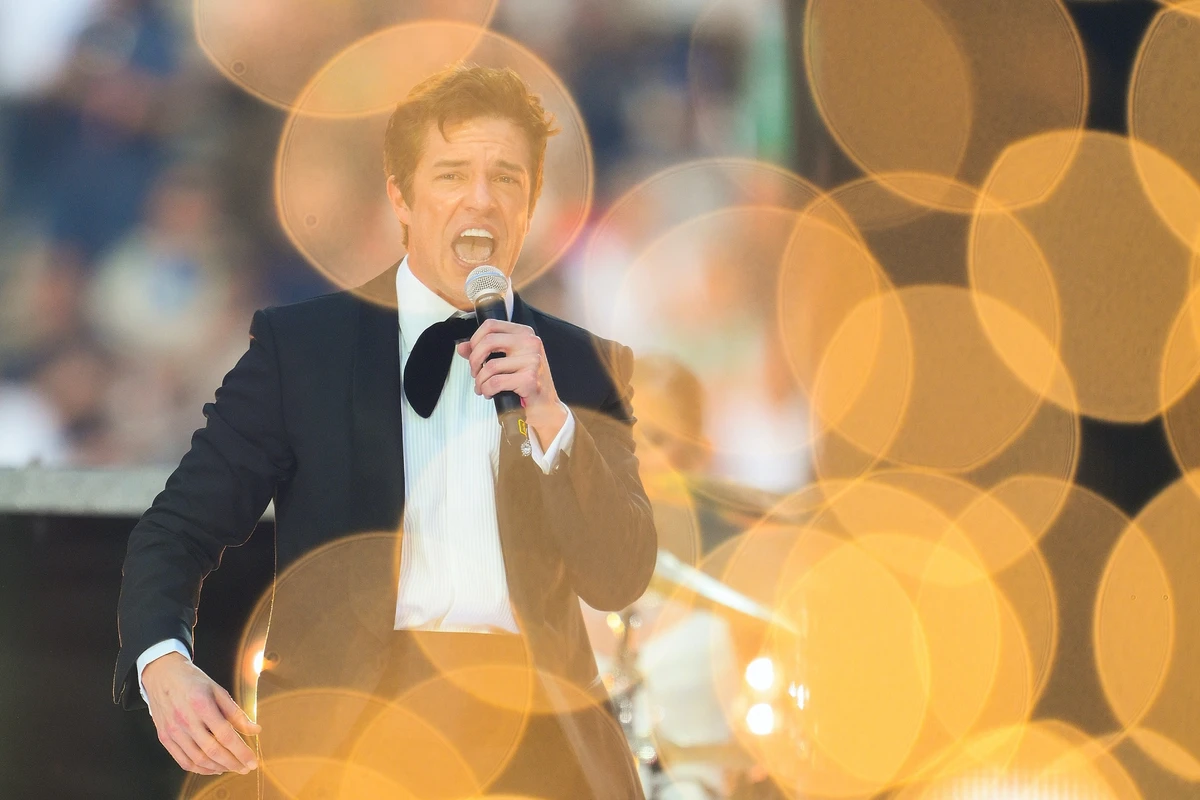 Brandon Flowers se presenta en vivo