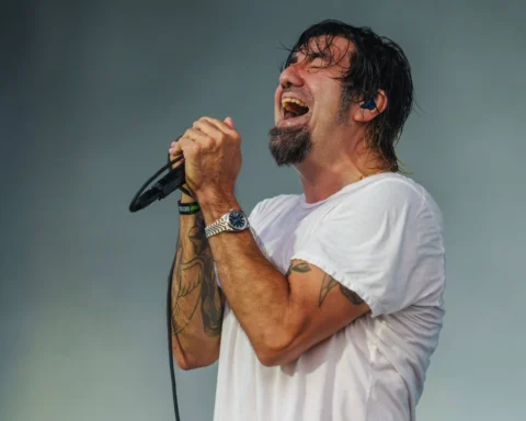 Chino Moreno de Deftones en vivo