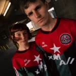 Camiseta de Massive Attack y Bohemian F.C.