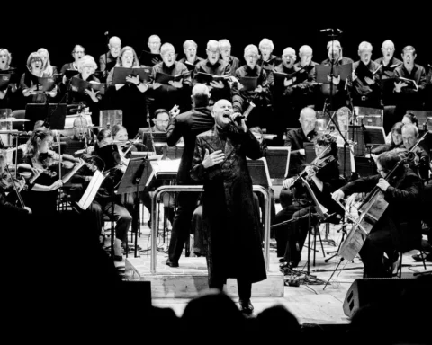 Billy Corgan durante A Night of Mellon Collie and Infinite Sadness en el Royal Festival Hall de Londres
