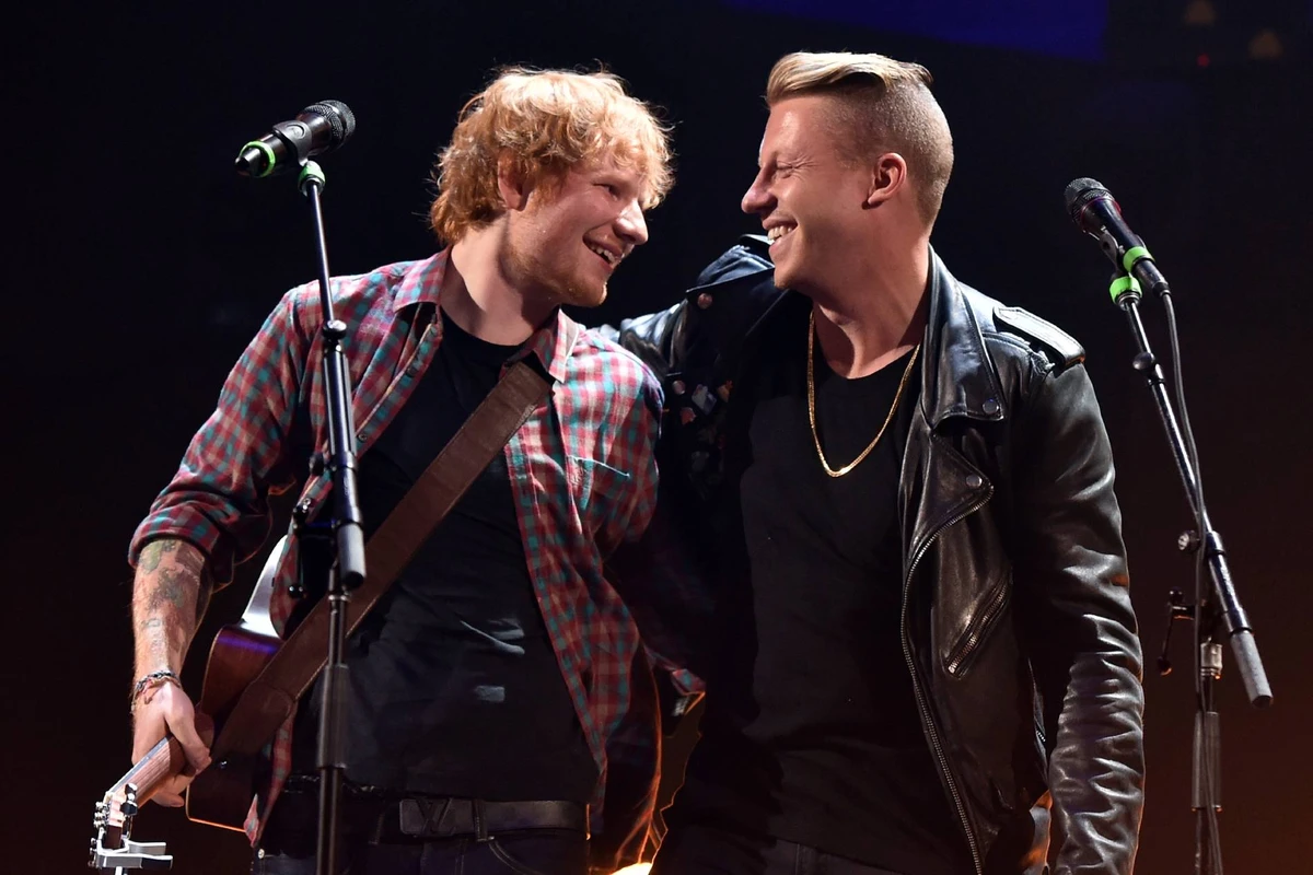 Ed Sheeran y Macklemore en 2014