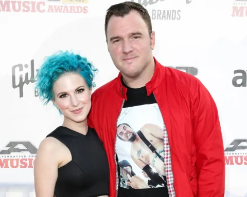 Hayley Williams y Chad Gilbert en los AP Music Awards 2014