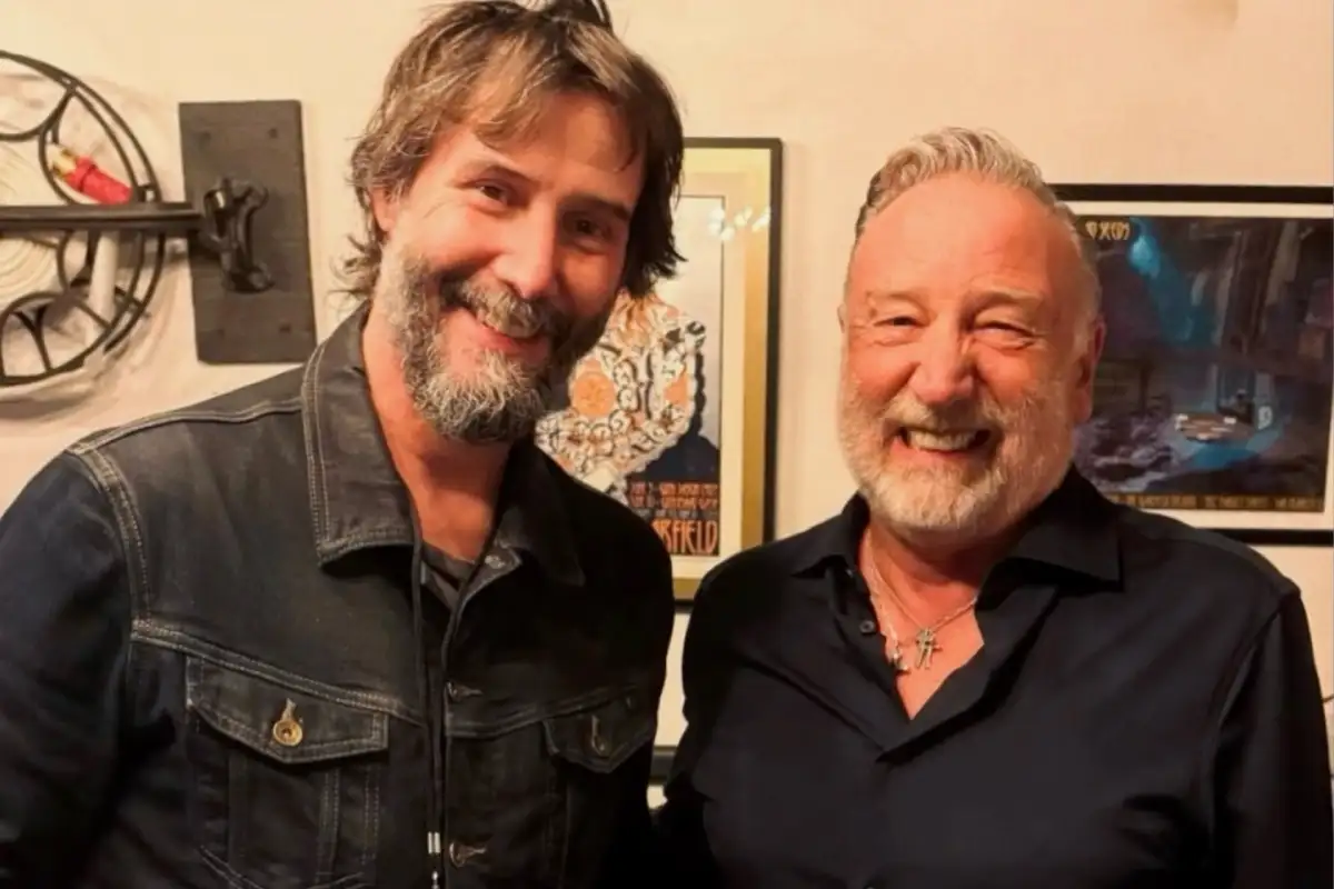 Keanu Reeves y Peter Hook