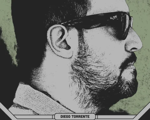 Portada del álbum ‘Sin razones evidentes’ de Diego Torrente, con su perfil con anteojos oscuros en blanco y negro sobre fondo verde